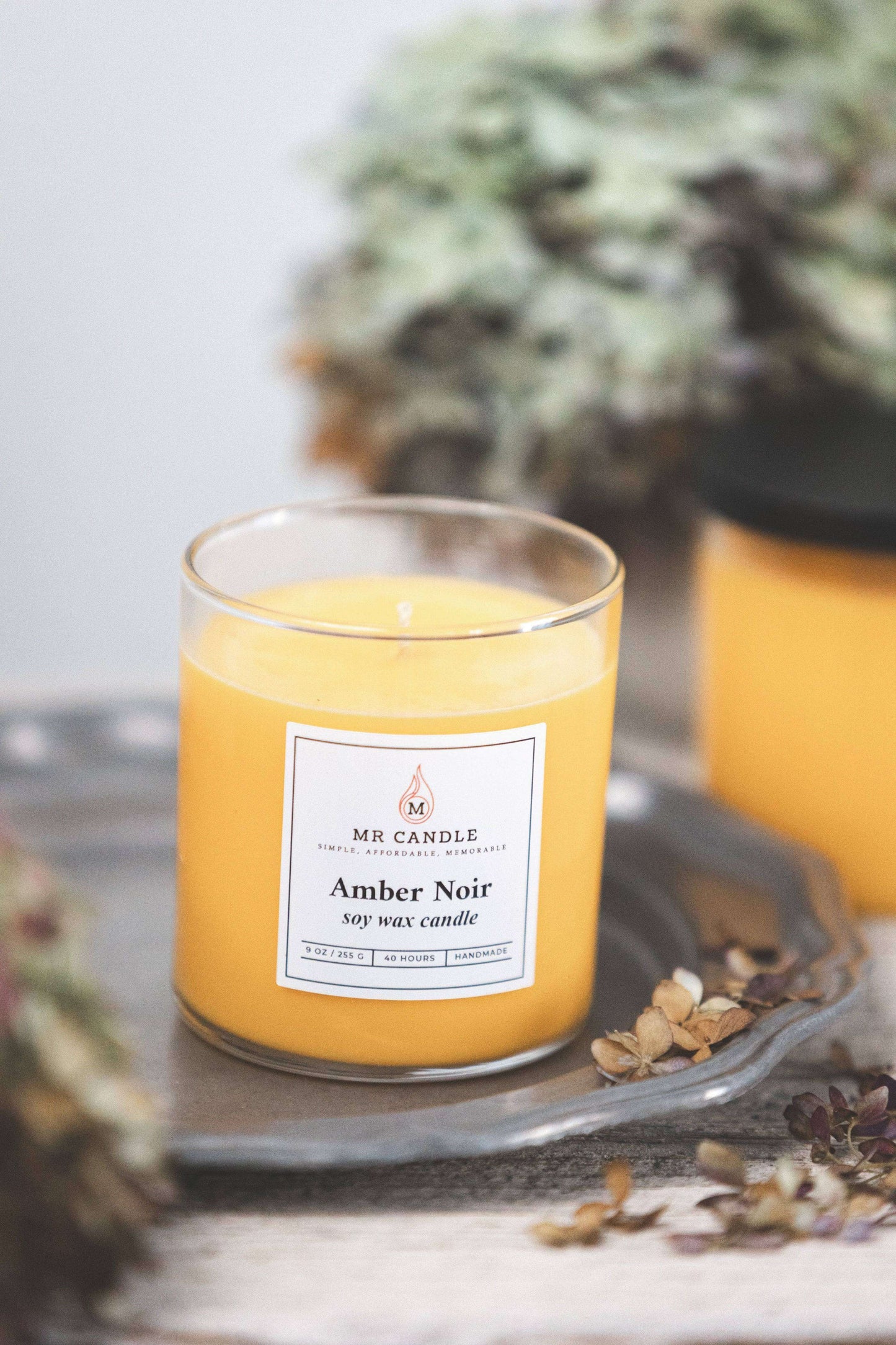 Amber Noir - Mr Candle